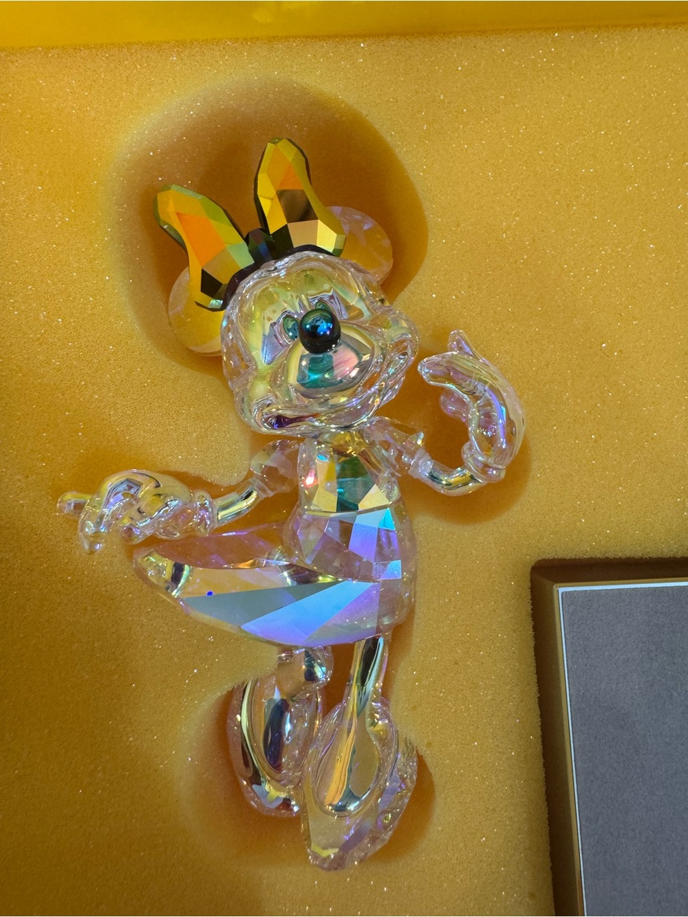 Rare SWAROVSKI Crystal Disney Minnie Mouse Figurine Stand Decor Iridescent READ